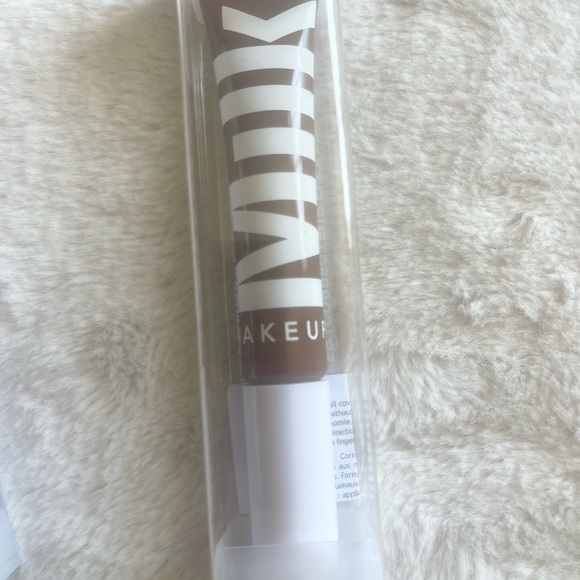 Two Milk Makeup Flex Concealers - Picture 4 of 7